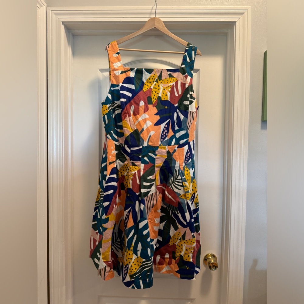 Boden Tropical Leaf Print Square Neck Dress